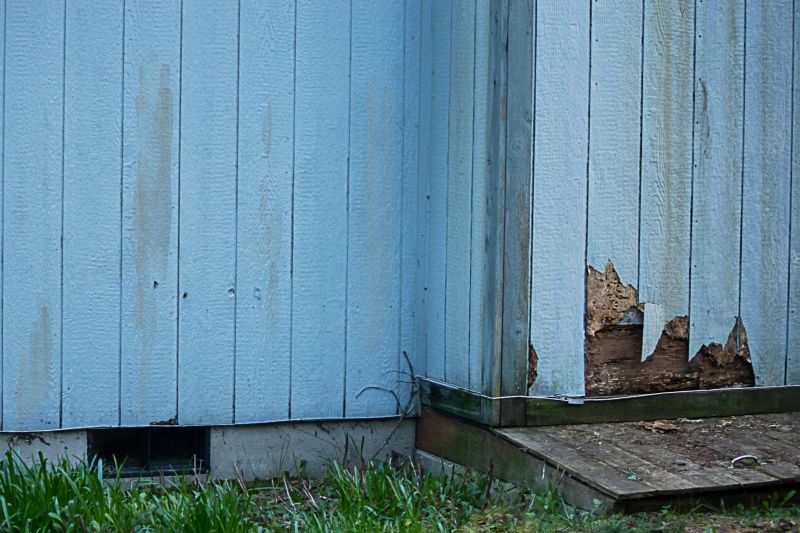 Who Does Siding Service